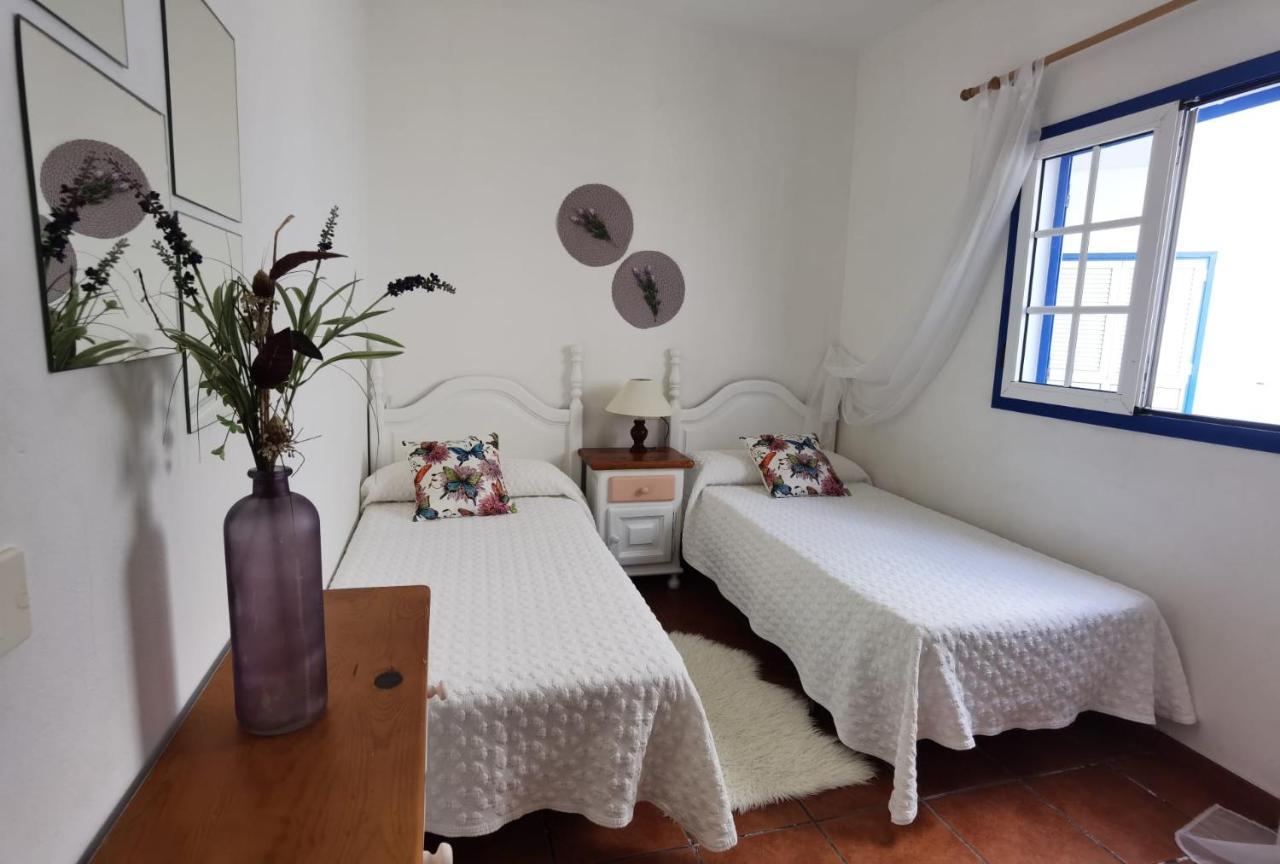 Apartamentoscasajulia La Santa Exterior foto